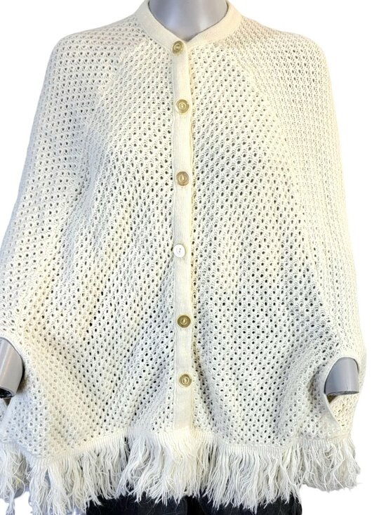 Vintage 70s Crochet Poncho Cardigan Wrap Jacket Shawl Women One Size Fall Winter - Picture 1 of 16